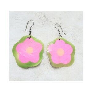 New Handcrafted Hand painted Shell discs Colorful flower Earrings Dangle 2.2"